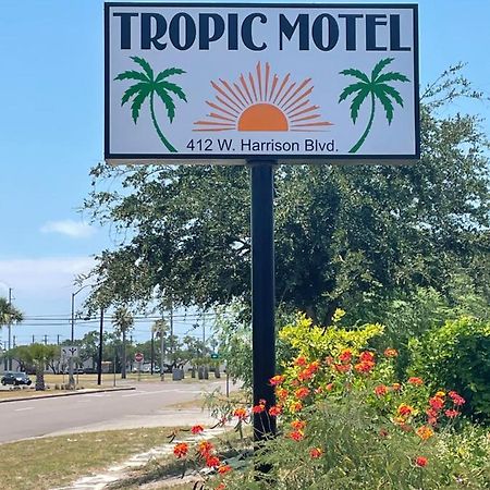 Tropic Motel Aransas Pass Buitenkant foto