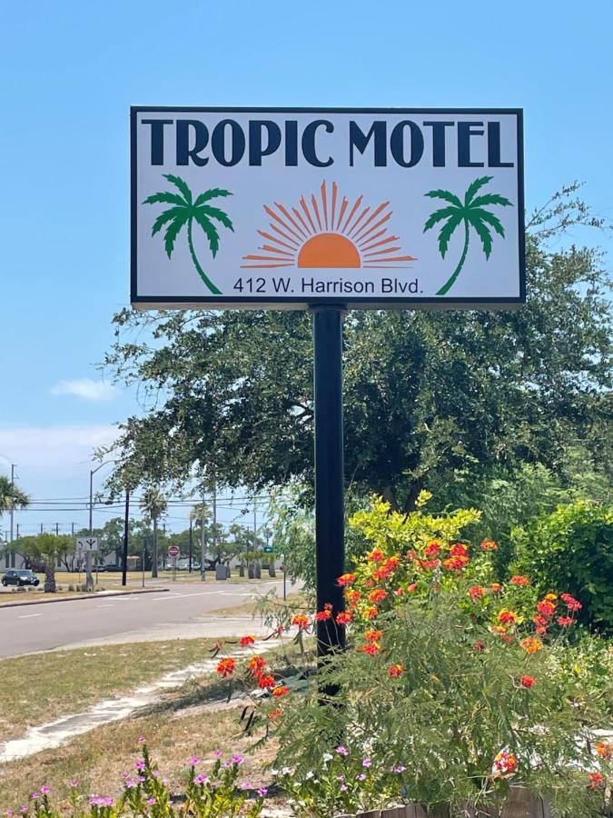 Tropic Motel Aransas Pass Buitenkant foto