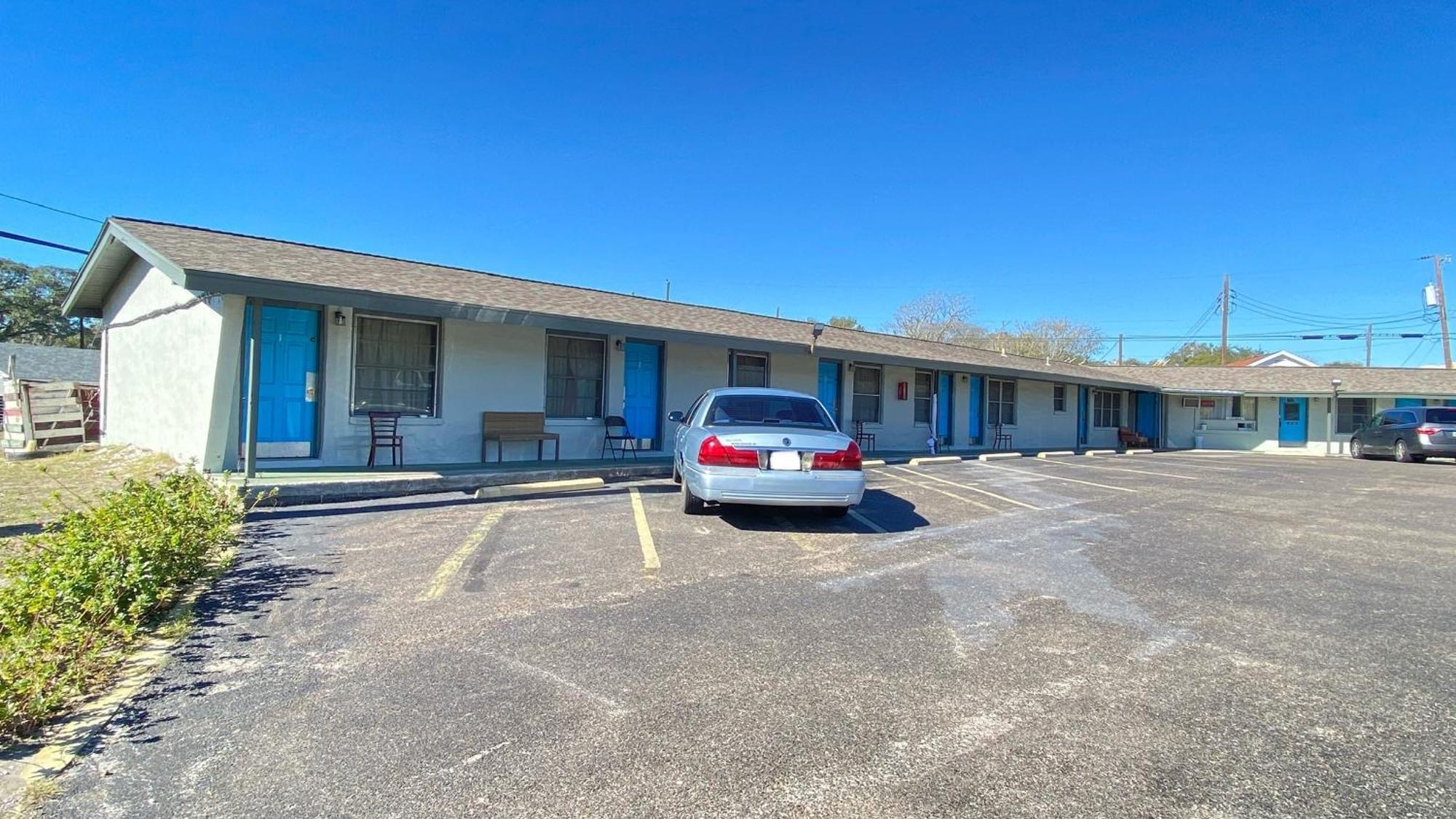 Tropic Motel Aransas Pass Buitenkant foto